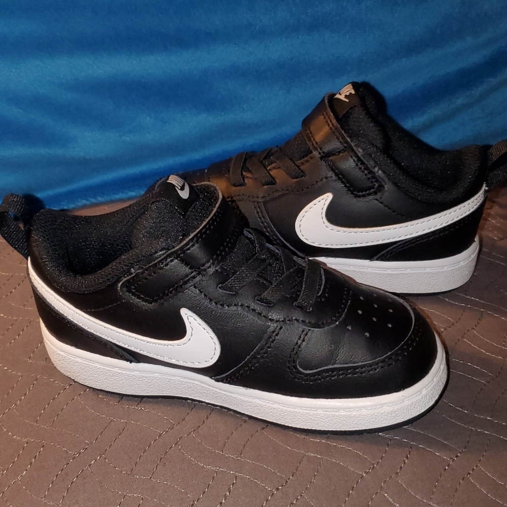 Nike Court Borough Low 2 Toddler size 8